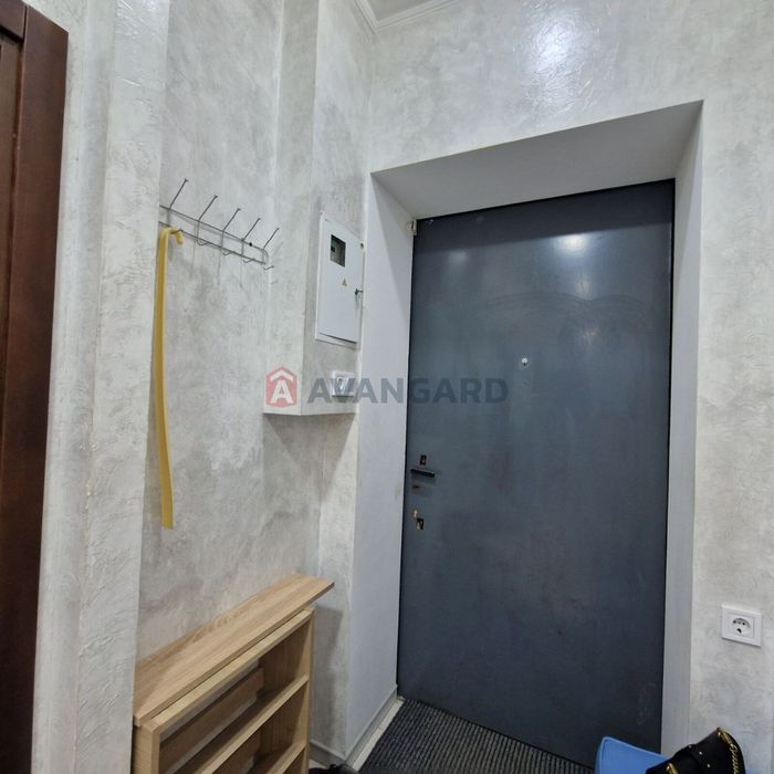 Продам 3к квартиру, лівий берег, ул. Новоселівська (