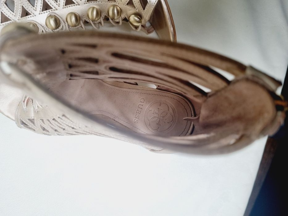 Sandały Guess Perlina metaliczne złote 35-36 sylwester andrzejki