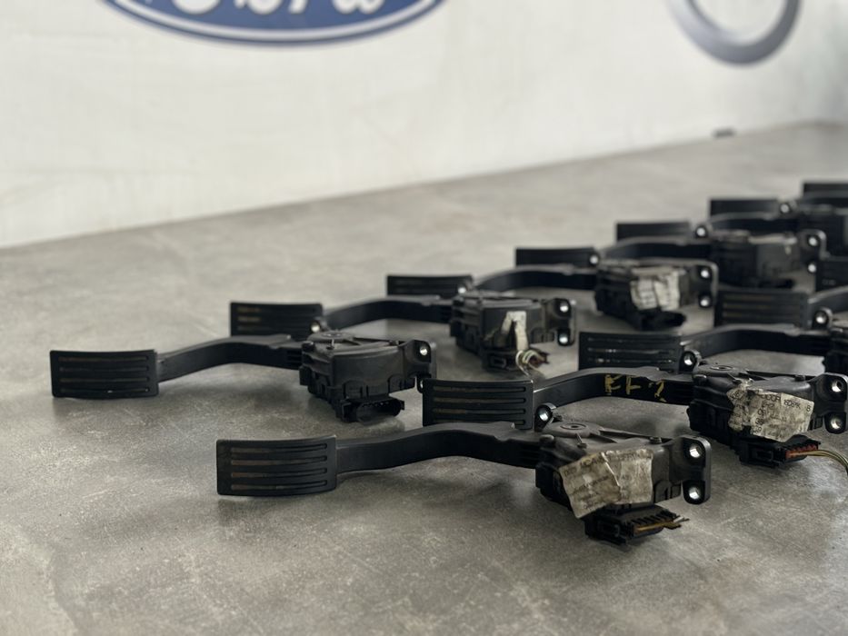 Педаль Газу Ford Focus 2 C-Max Форд Фокус Ц-Макс Розборка