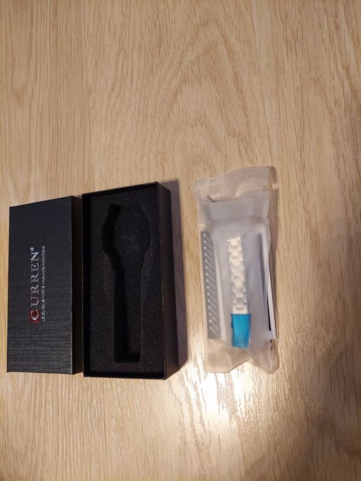 Luksusowy zegarek damski marki Curren srebrny bransoleta