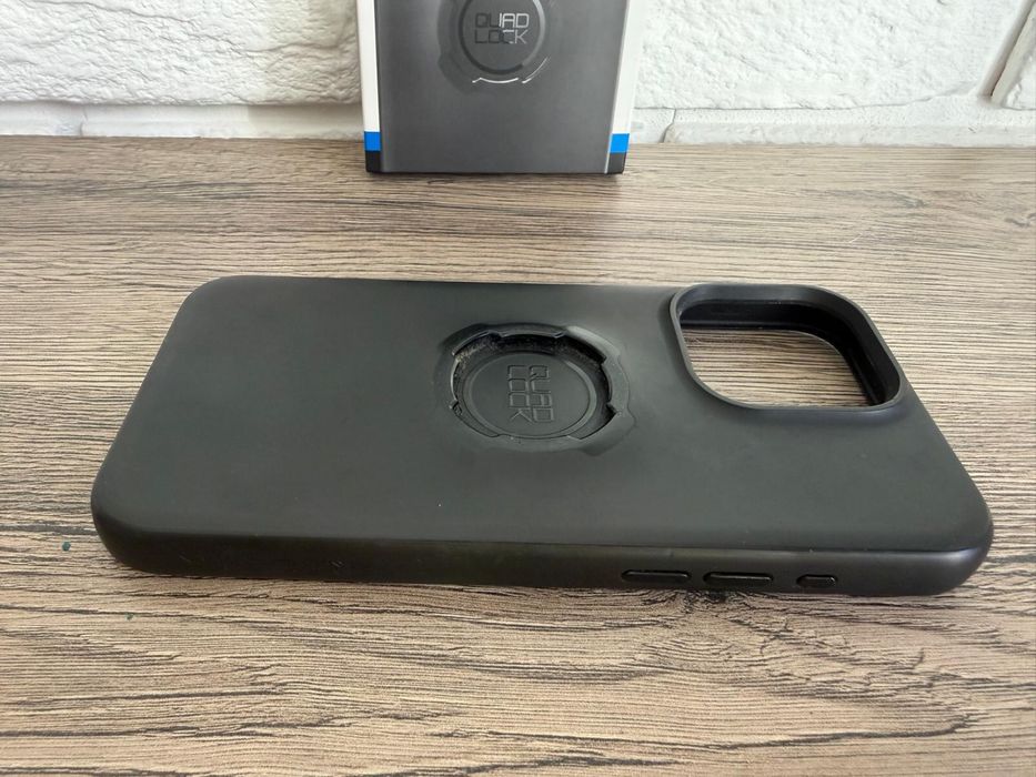 Etui quad lock iphone 15 pro max