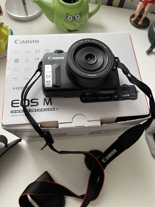 camera canon eos M completa
