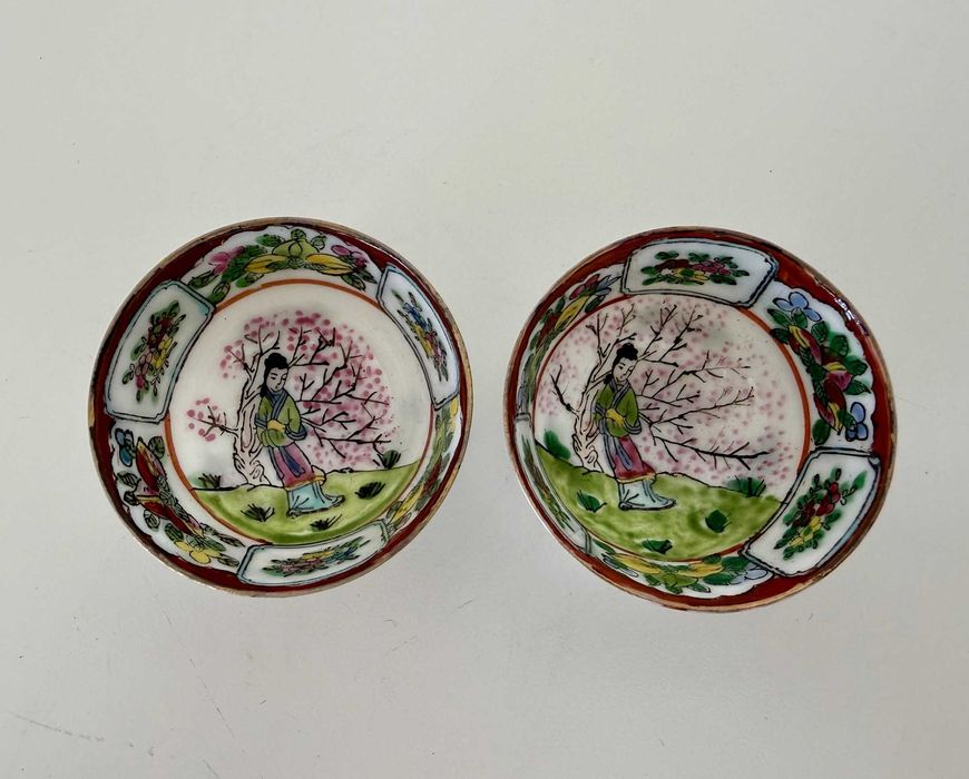 Par de taças chinesas em miniatura