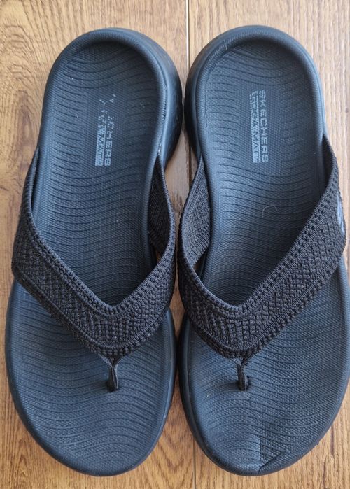 Шльопанці вєтнамки шлёпанцы Skechers 39 розмір 25 см