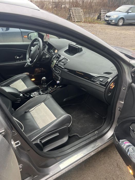 Меган 3 2012рік,