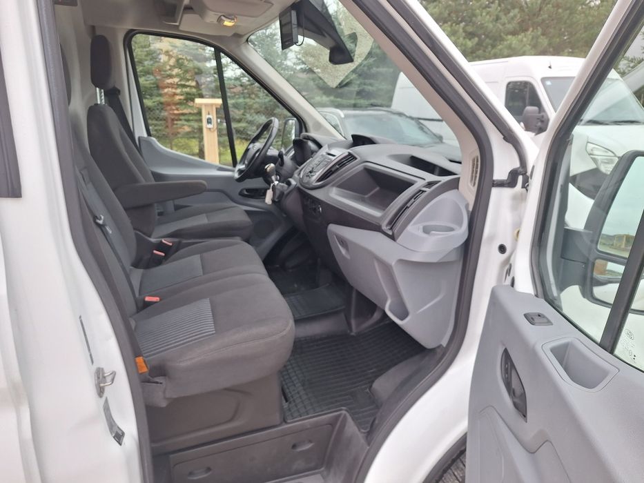 Wynajem busa Ford Transit L2 H2