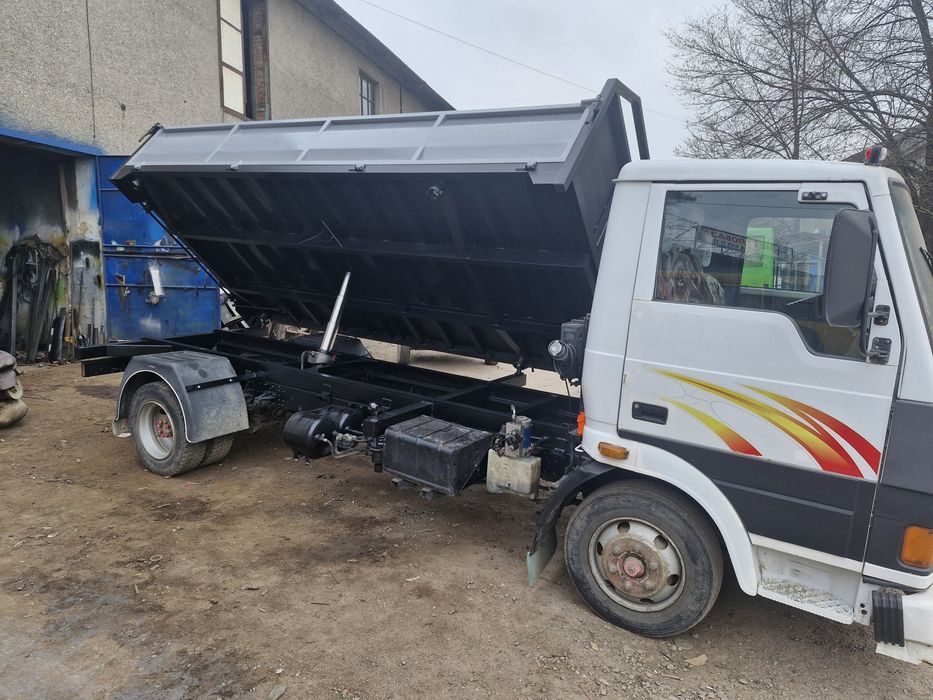 Самоскид 6 тон 12рік