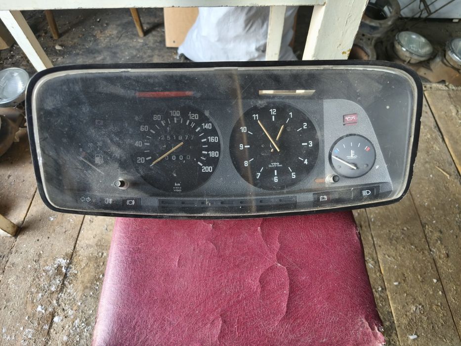Приборка панель панель приладів bmw e 12 e 21 e 23 e 30