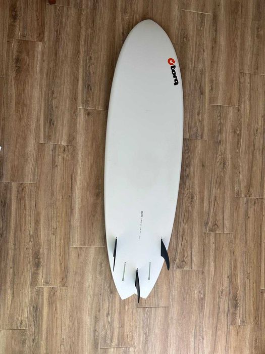 Prancha de surf Torq 6'3 como nova + acessórios