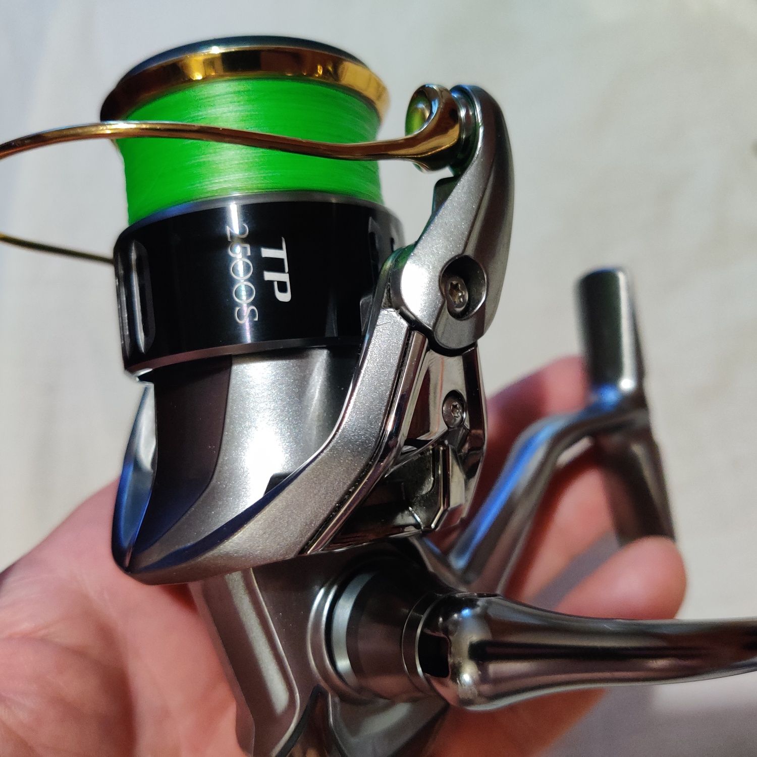 Катушка Shimano 15 Twin Power 2500S: 8 500 грн. - Полювання / риболовля ...