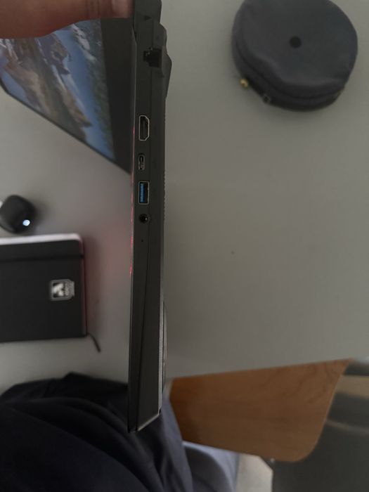 Portatil gaming msi katana g66