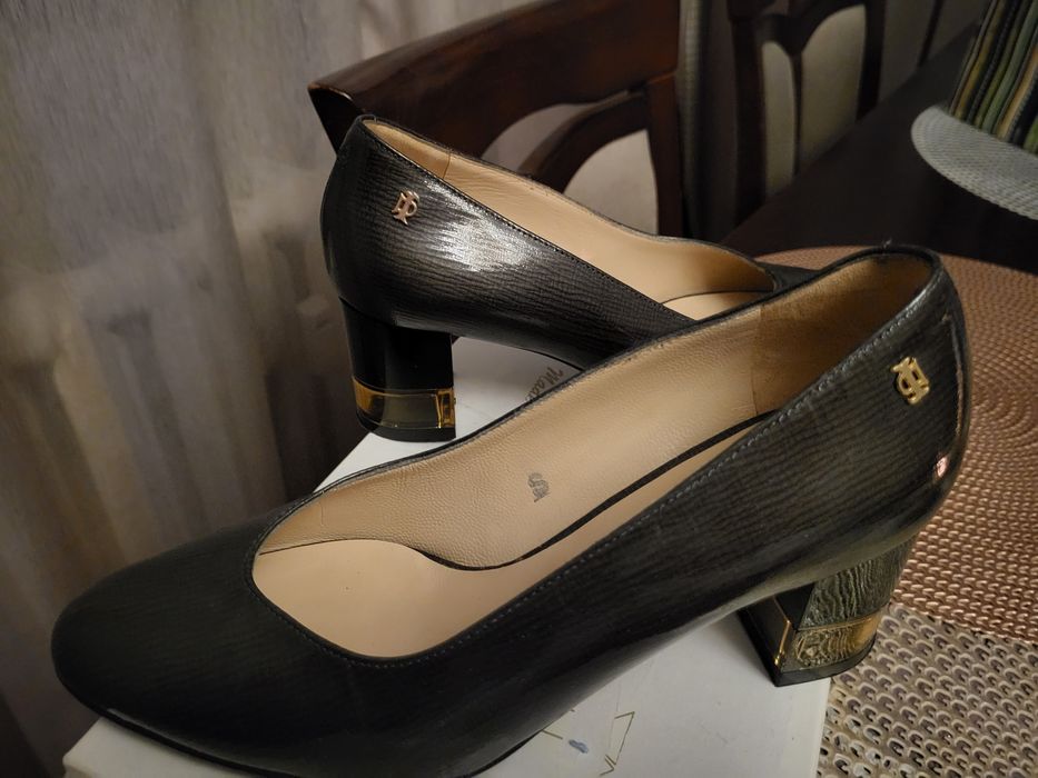 Sprzedam czółenka Donna Laura Venezia