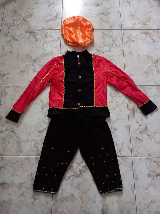 Костюмчики арлекин-клоун,принц,король