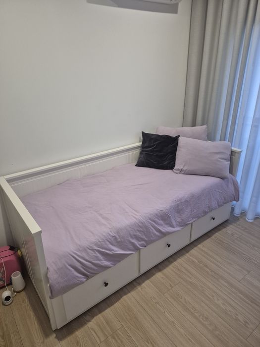 Cama Dupla IKEA HEMNES com 3 Gavetas – Como Nova