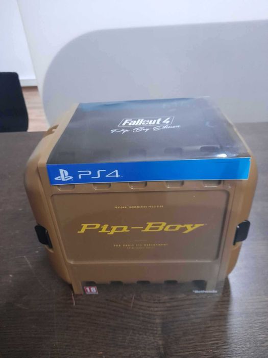PS4 Fallout 4 Pip Boy Collectors Edition
