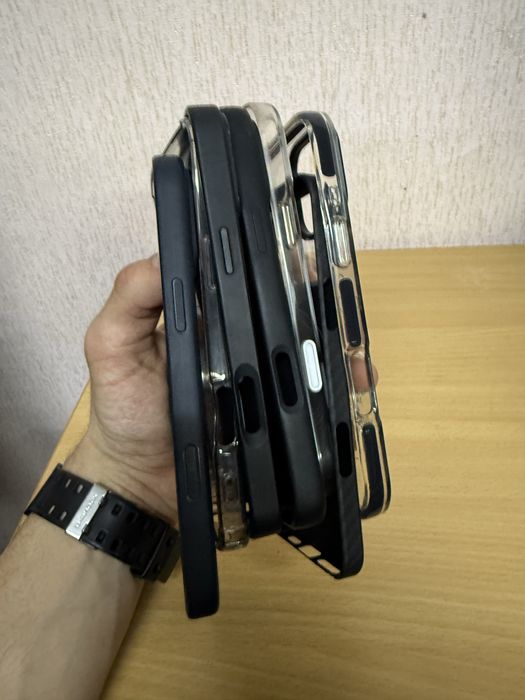 Чехлы на iPhone 16 Pro Max