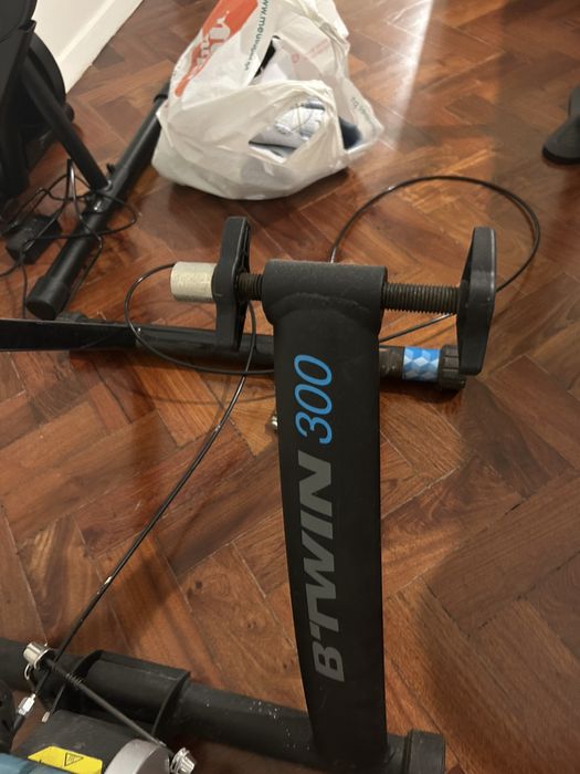 Rolo de Treino B’Twin 300 + Suporte Roda Frontal | Excelente Estado