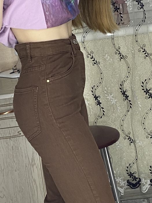 Джинсы Stradivarius