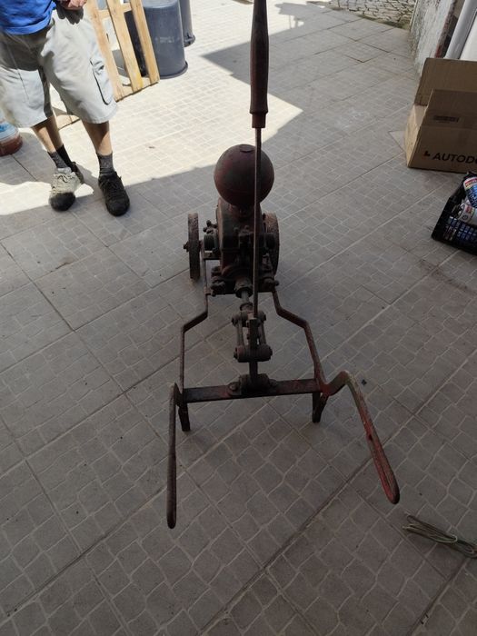 Bomba de vinho antiga Casa Damião