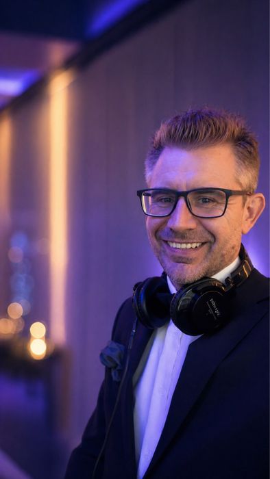 DJ диджей Запорожье Ведущий дискотека на  свадьба юбилей корпоратив
