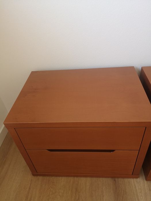Mesa de cabeceira faia (duas)