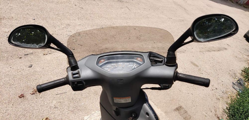 Скутер мопед Honda Lead 50 AF 48
