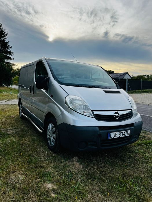 Vivaro 2.0 2011 84 kw sprowadzony zarejestrowany, hak