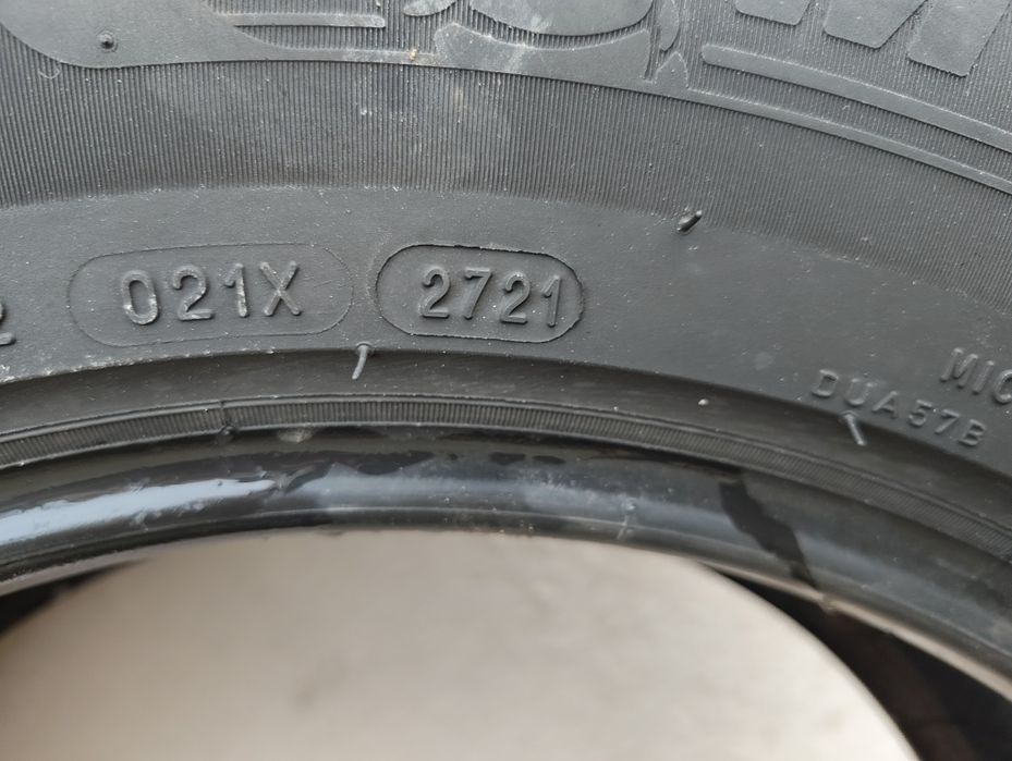 Michelin Primacy 4 215/65 R17 комплектом або парами