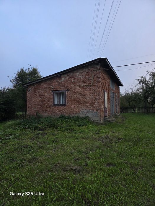 Продам будинок в передмісті 18 сот землі!