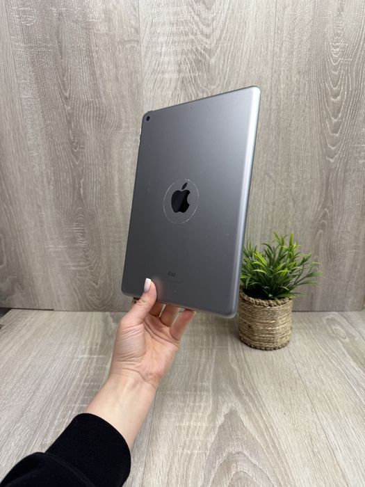 iPad 6 32 ГБ Wi-Fi