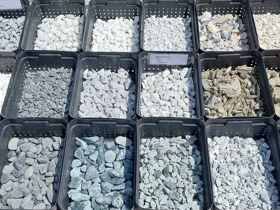 Ziemia ogrodowa, przesiewana z torfem, ziemia do kwiatów, pod trawniki