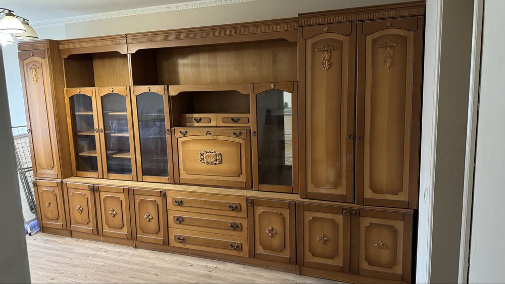 Шафа стінка , гарнітур , Рельеф