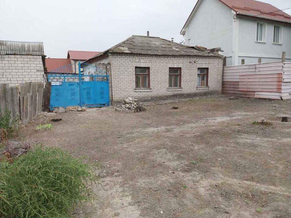 Продам Дом-4 комн. 63 м. кв. (треб. кап. рем. ), уч. 4 сот. 5 Военная-Столяр.