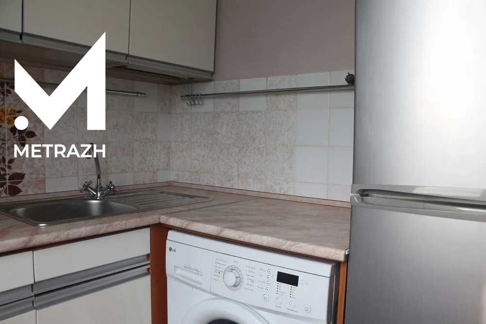 Продам 1- комнатную квартиру 7/10, Алексеевка , Ахсарова 18 ( 89073)