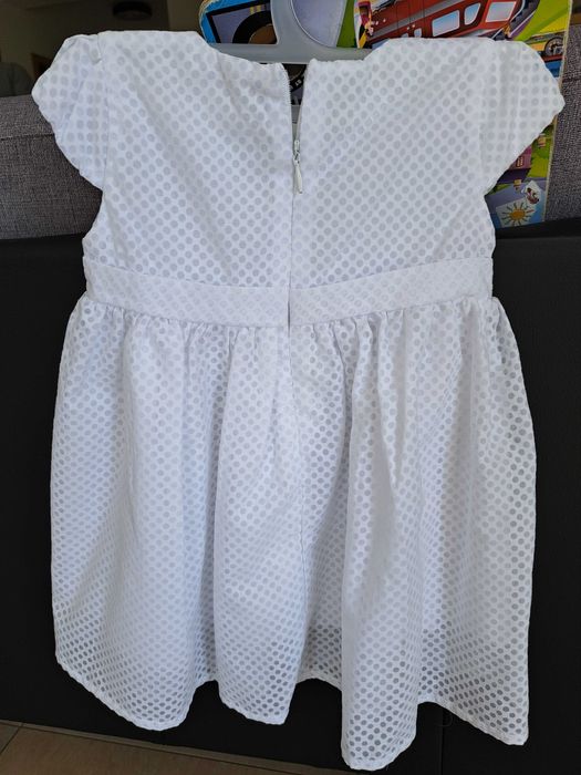 Biała sukienka r. 74  + sweterekr. 80 - chrzest, roczek