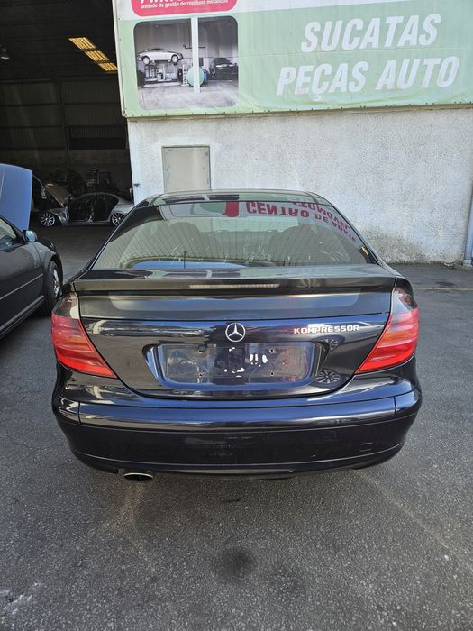 Mercedes-Benz Sport Coupé 2.0 Kompressor de 2002 para peças