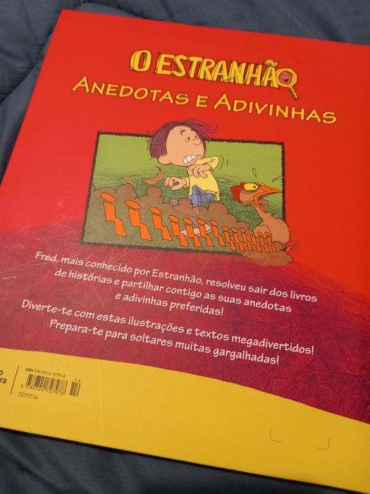 O ESTRANHÃO - Livro de Anedotas e Adivinhas
