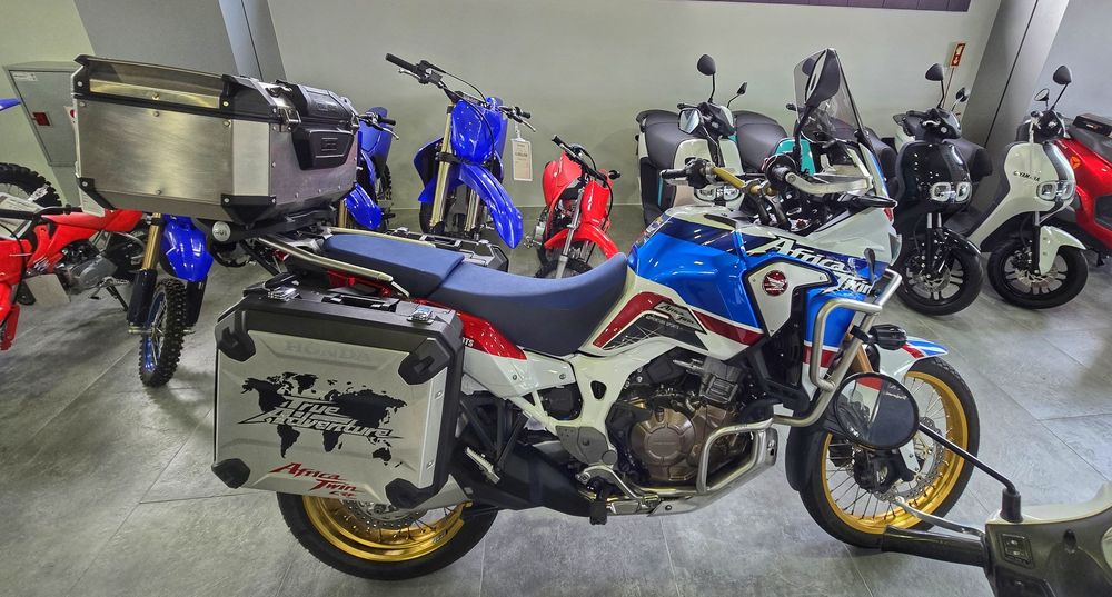 Honda CRF1000L África twin Adventure Sports Tricolor Dez 2019