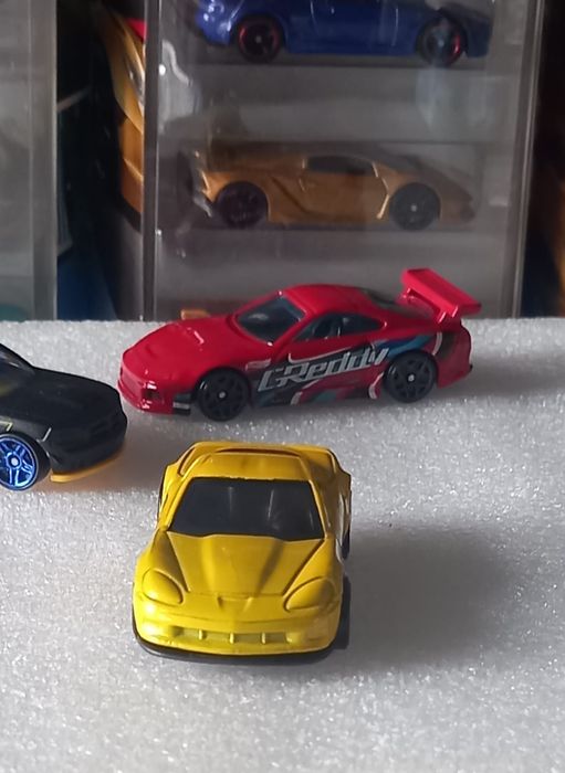 12 Corvette z06 Hot Wheels