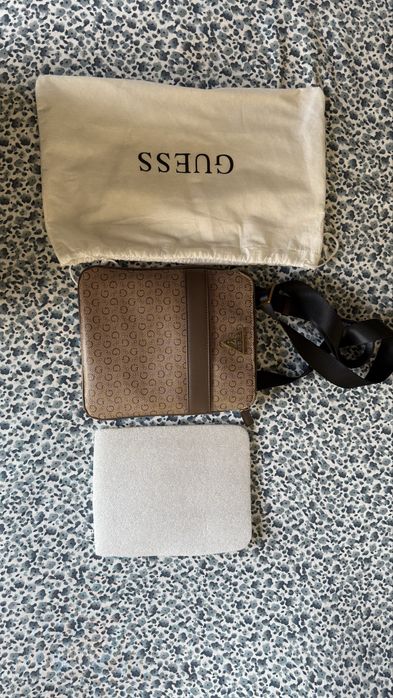 Bolsa Guess de homem nova