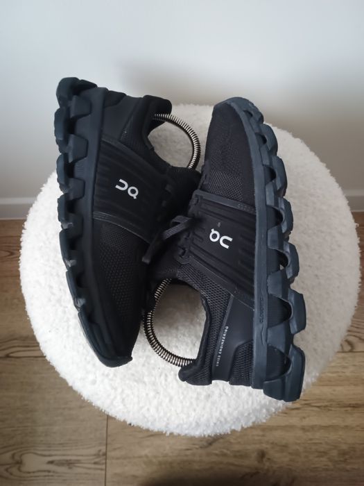 Оригінальні кросівки on cloud