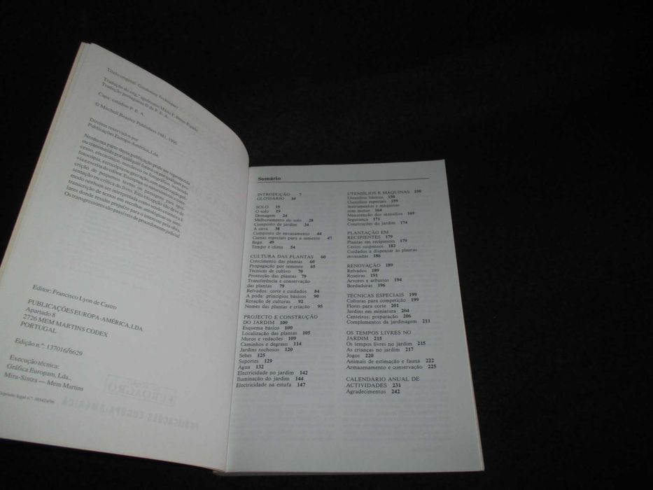 Livro Técnicas de Jardinagem Alan Titchmarsh