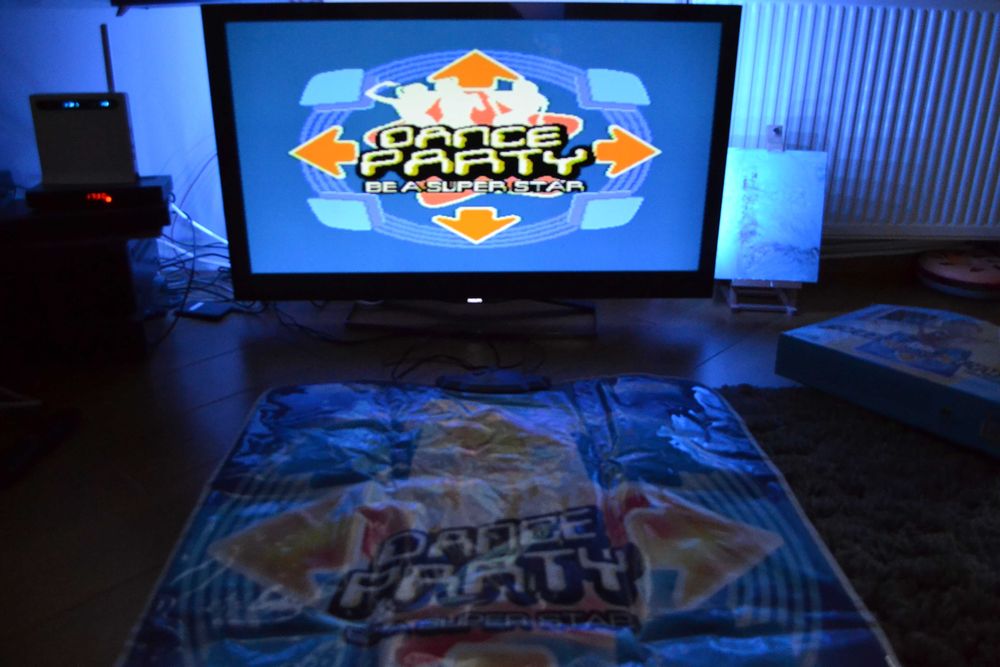 Dance Party gra elektroniczna mata do tańczenia 8 bit klasyka