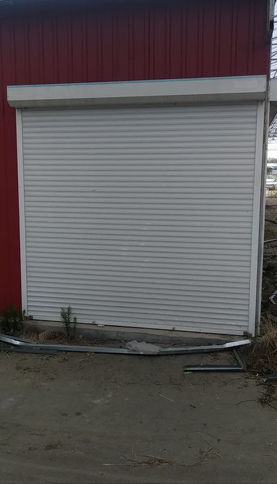 Ролет б.у . 2600 х 2500 Роллеты.  На гараж!