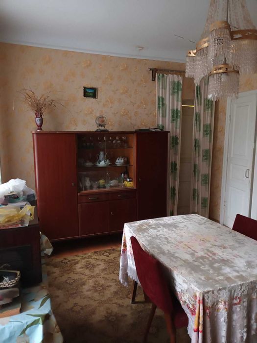 +Продам часть  дома  ул. 12 Апреля район Набережной 32000 дол.