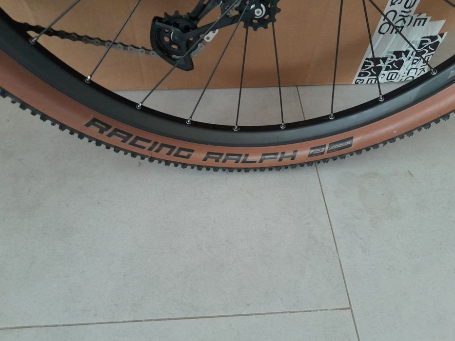 Nowy Cube Reaction C:62 One carbon'n'white ,aquamarine´n´black M /L/XL