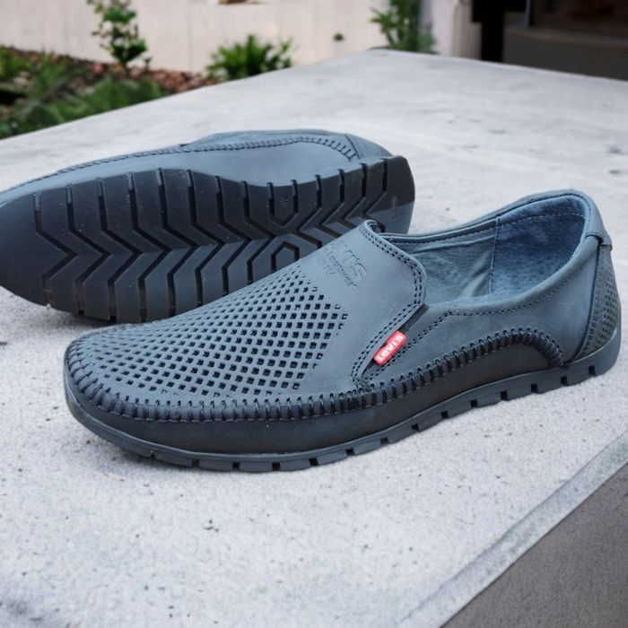 Чоловічі літні мокасини levis натуральна шкіра