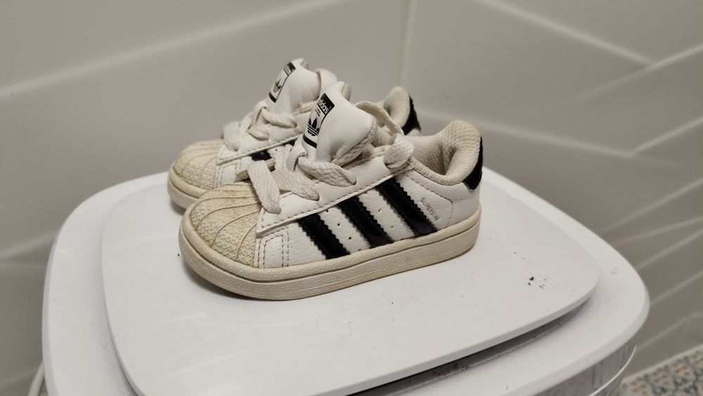 Buty Adidas Superstar r. 20  / 12 cm