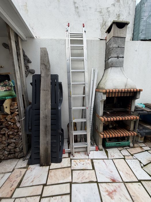 Vendo escada de 3 a 7 metros (6.57M) aluminio!