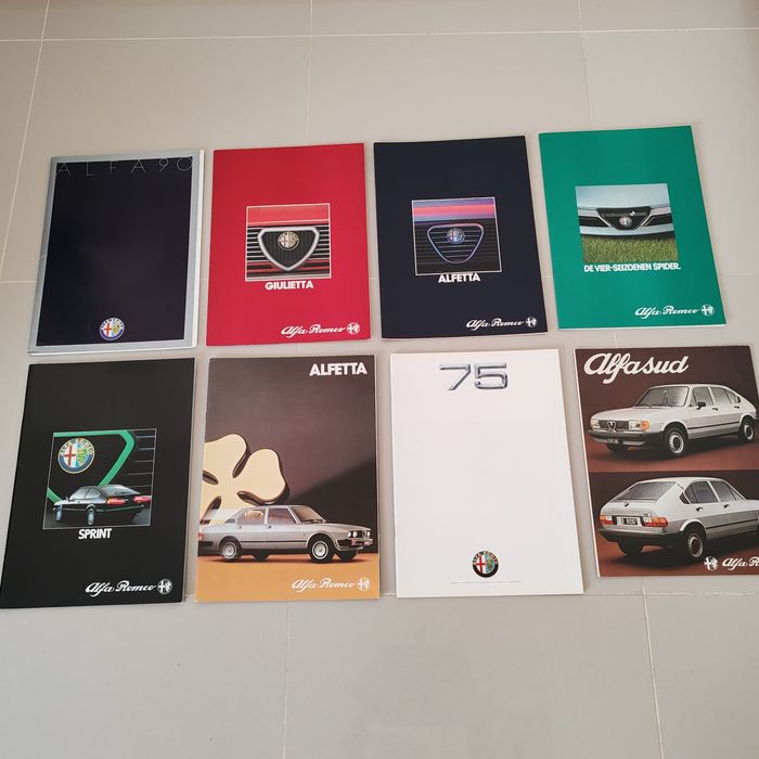 Vendo catálogos/panfletos Alfa Romeo